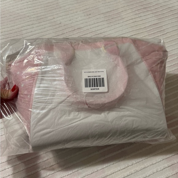 LOUNGEFLY Disney The Aristocats Marie Flowers Satchel Bag New - Picture 5 of 7